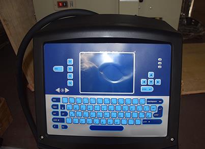 sticker labeling machine